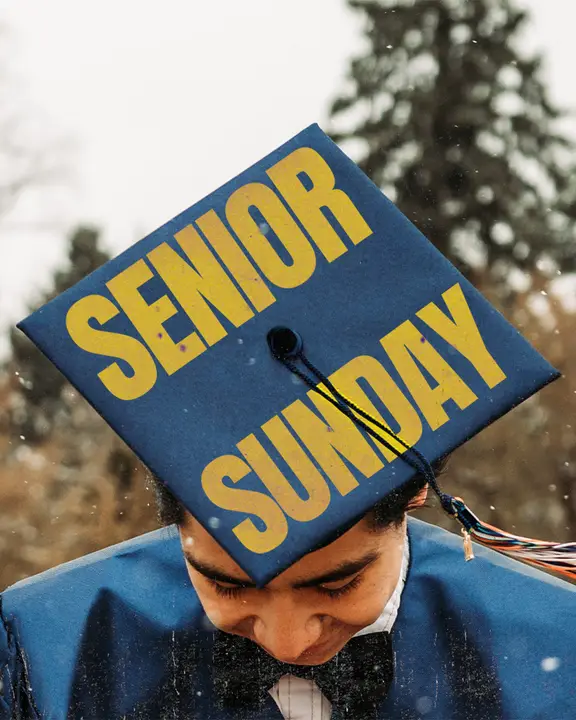 Senior Sunday: social post