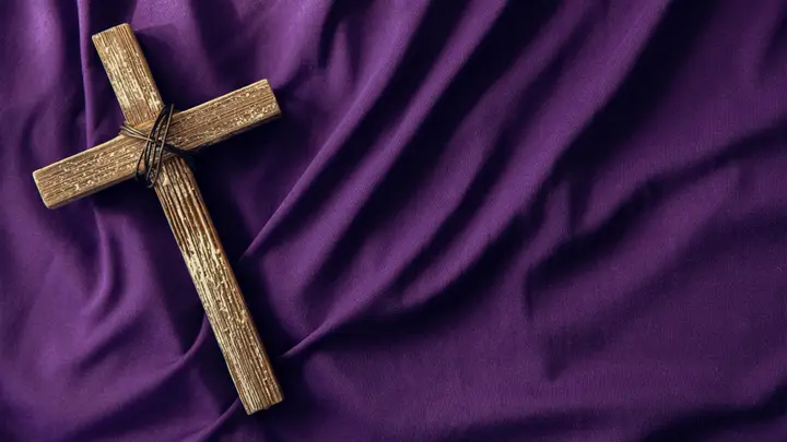 Lent Purple Cloth: 4K slide · blank