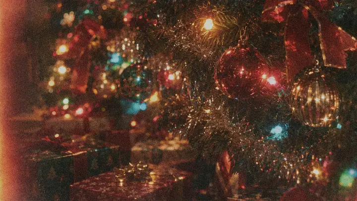 Christmas: 4K slide · blank