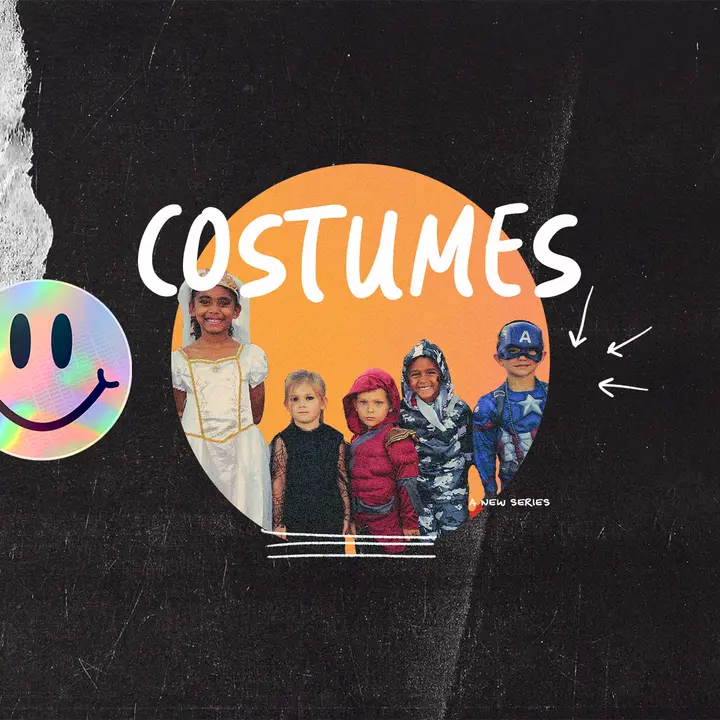 Costumes: social post